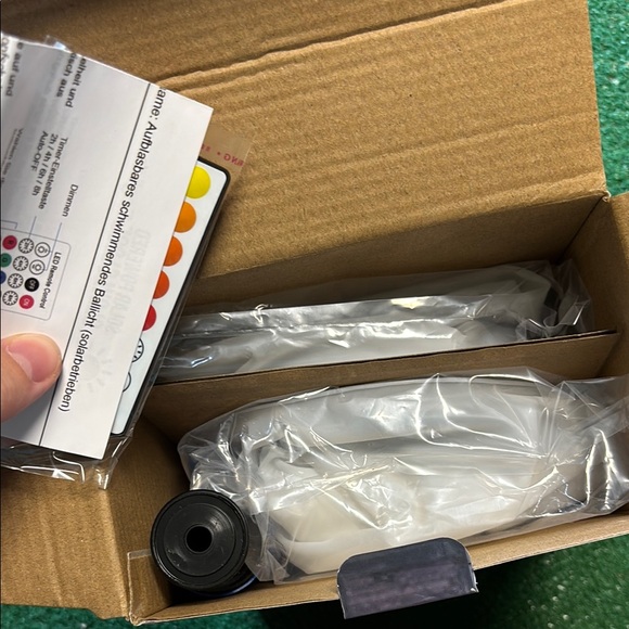 Solar Powered Glow Globe 2-Pack - Multicolor - Picture 3 of 3